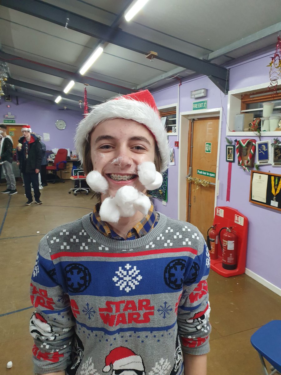 EnigmaExplorers's tweet photo. Being Santa challenge!! Pt 1.... https://t.co/qIO4tDHxe3