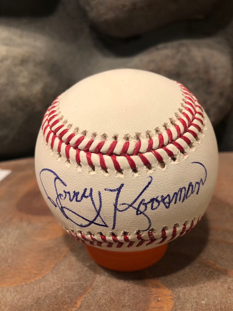 Happy birthday to former pitcher, Jerry Koosman.     