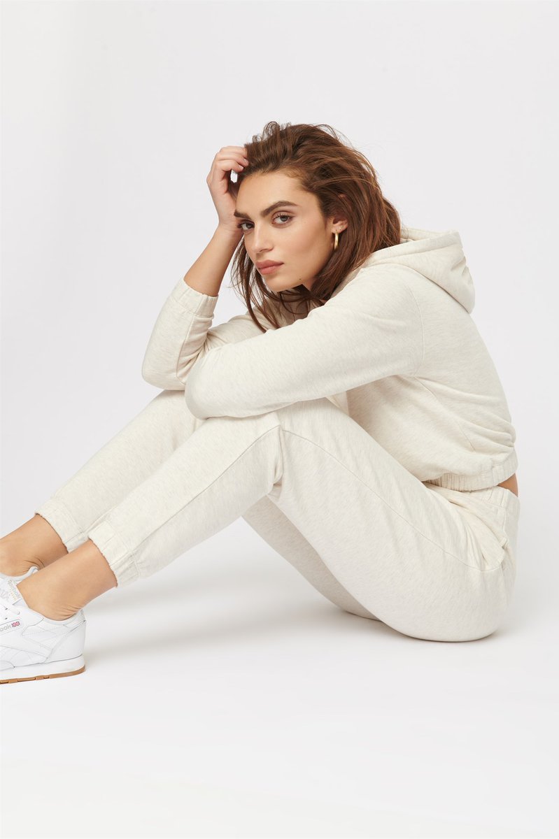 Our new loungewear collection goes well with no holiday travel plans, over-indulging and staycations. Shop now: fal.cn/35Kun