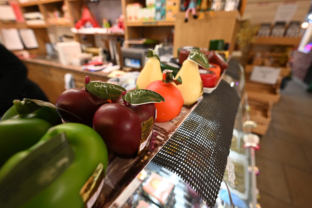 DurhamMarkets's tweet image. For poultry and cheese … you need to pop in to Teesdale Game And Poultry Ltd on Christmas Eve! And they'll be open from 8am! #xmashelp #lovexmas #shopdurham #shopindependents