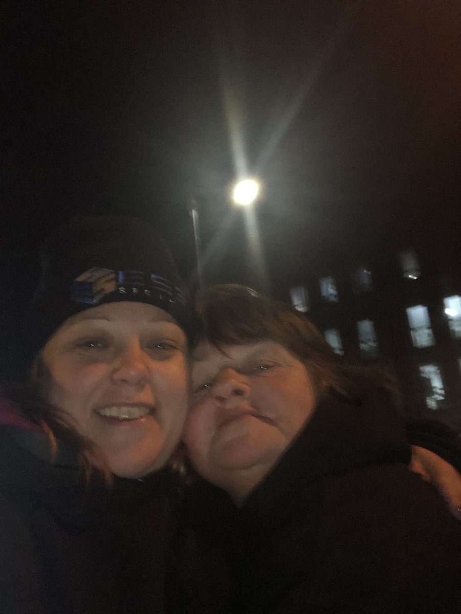 EntireSecurity's tweet image. Great to give something back to the community, #EssFamily helping Ladled with love serving the homeless xx