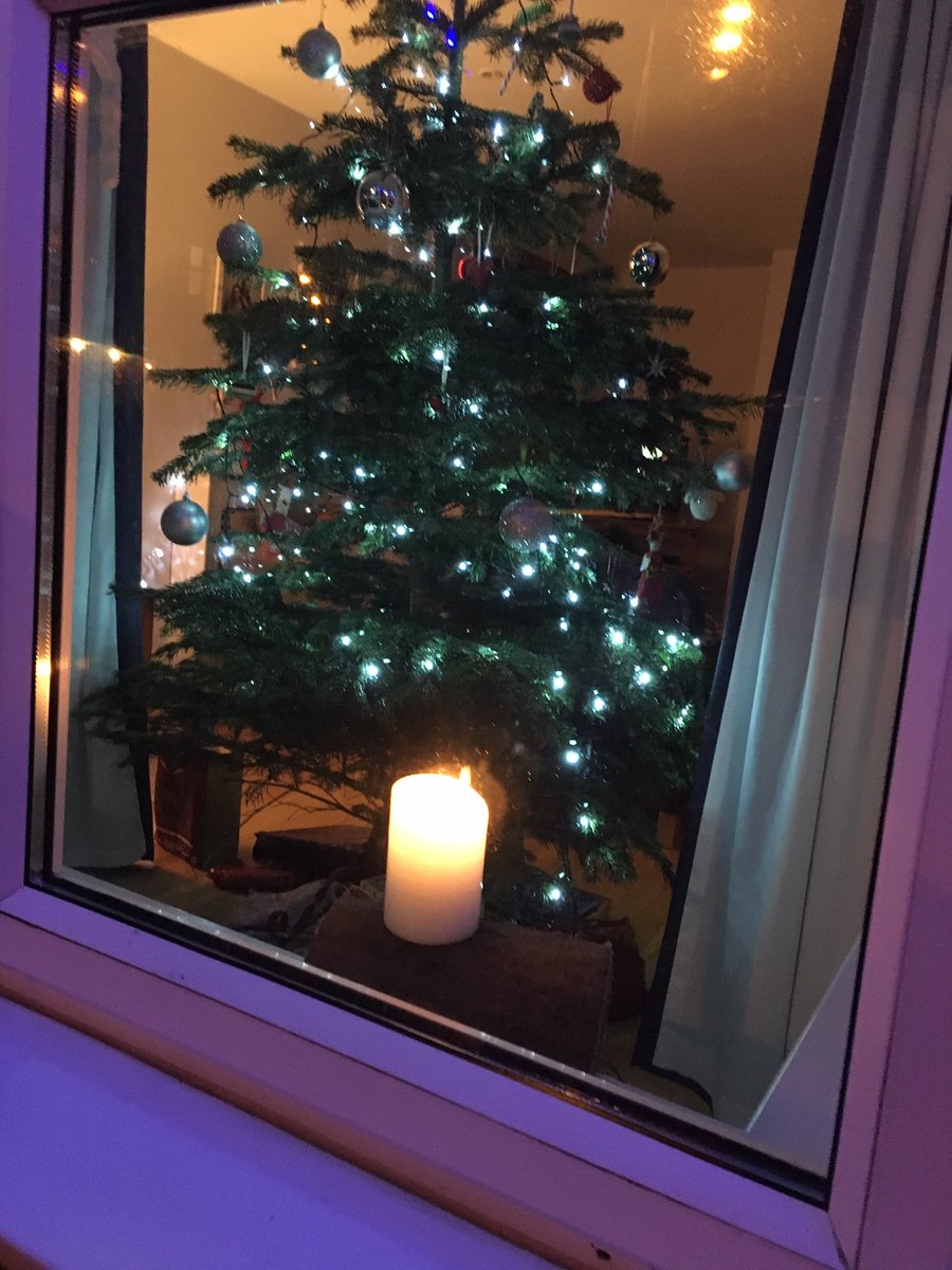 Across Ireland tonight Sanctuary Runners are placing a candle in their window to welcome the stranger. To remind us of our wonderful friends who run with us &amp; are seeking asylum. The light represents our solidarity with them and our hopes for a more compassionate Ireland #Respect