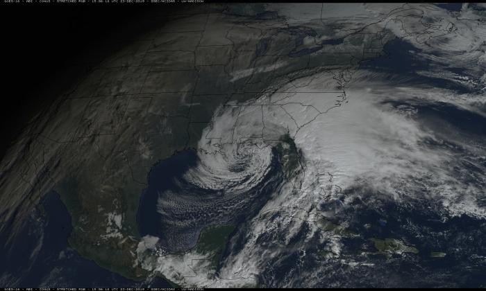 CIGET_Camaguey's tweet photo. Fuertes marejadas e inundaciones costeras en el norte occidental
El Instituto de Meteorología publicó a las 9:00 de la mañana de este 23 de diciembre de 2019, el Aviso Especial No.3.  en el que advierte sobre la ocurrencia de fuertes marejadas e inundaciones.#cuba https://t.co/SQ57D4Rcin
