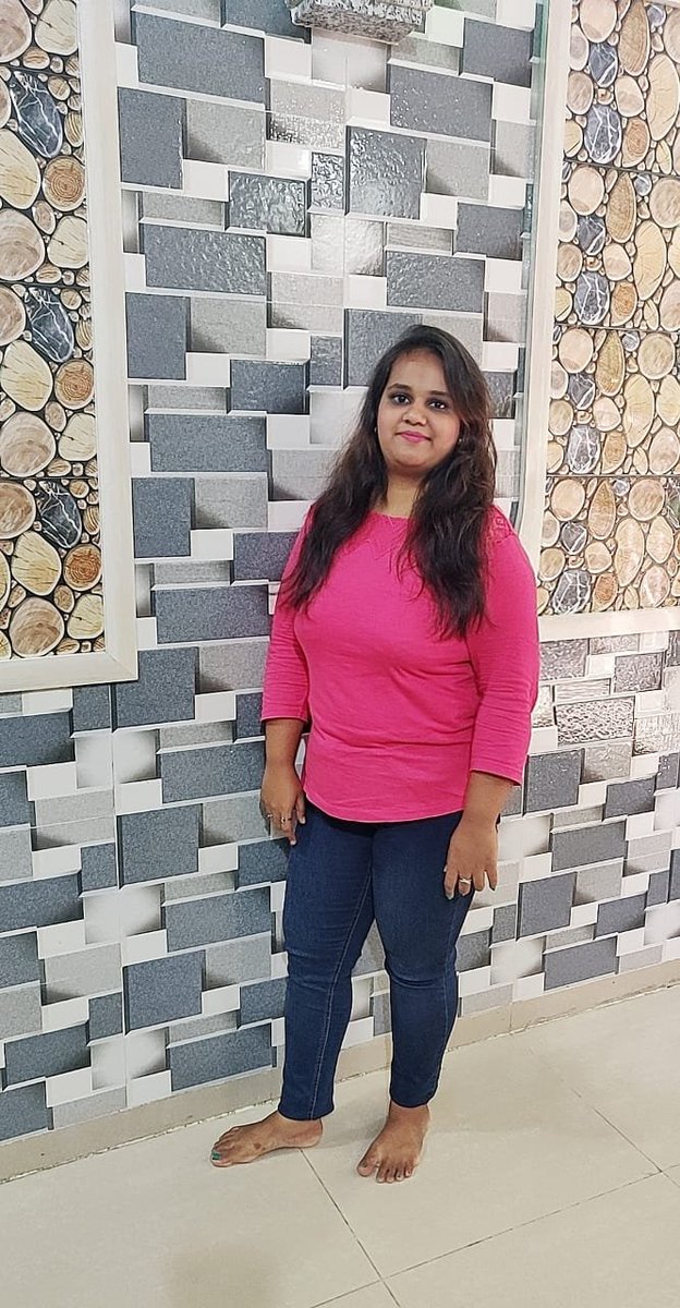 Ruchita33281726's tweet photo. @TataStryder @india4contests @Contest @Contest_in @Contest_Hub @ContestsInIndia @Contestmumbai @ContestJinn ➡️Here I am "RED BEAUTY"
#GuideToSanta #contest #ContestAlert #Christmas 
@TataStryder 

Join
@riyababes28 @SonalJ_89 
 @NishantJain_88 @JainShantilal12 @JainLina27 @dikshitajain_94 @Rahul_14389 https://t.co/CvIqPIkVMu