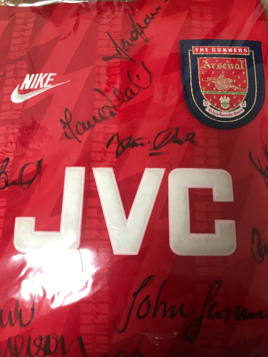 PureFootball_co's tweet photo. To celebrate Mikel Arteta's appointment, we're giving away a 1994/95 Arsenal home kit, signed by the likes of Wrighty, Adams, Parlour and more.

To win, simply:
1⃣ Retweet this tweet
2⃣ Follow @Gunnersc0m

Winner announced 29th December before the Chelsea match! Good luck! #AFC https://t.co/8y2zFGTq3A