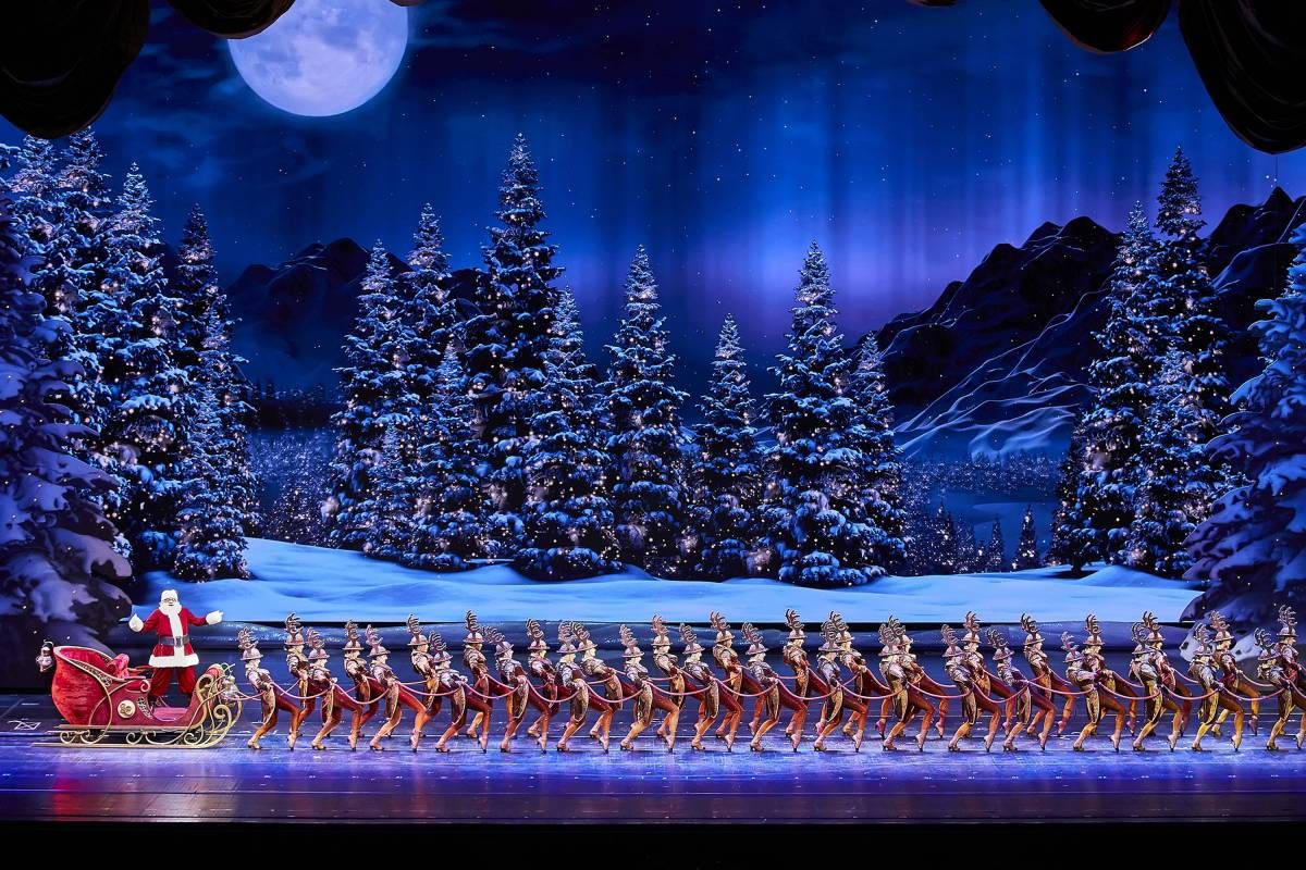 BCBProperty's tweet photo. During the holidays, #NewYorkCity feels even more exciting than usual. Here are 6 ways to go big in #NYC over the next few weeks: https://t.co/ODO9hgDDHG via @nycgo #NewYorkWinters https://t.co/06oAxUgi1y