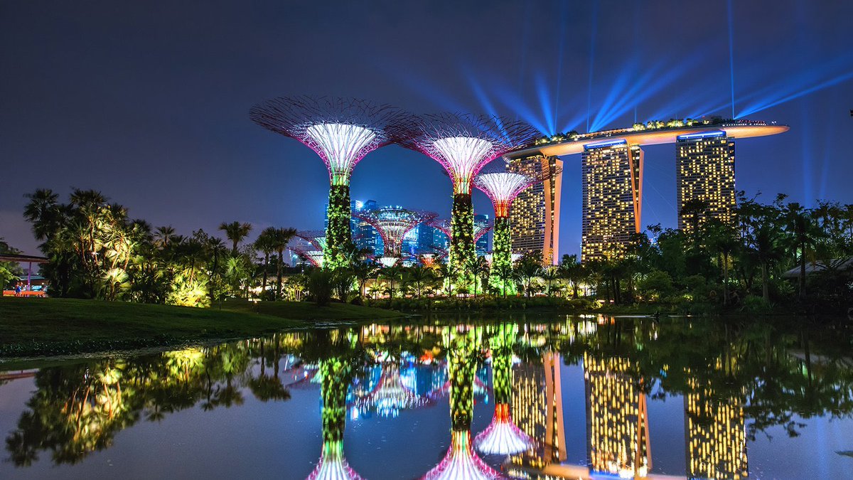 5460lynne's tweet image. #livingwithit bucket list holiday!! off to Singapore @HolidayInn then cruising on @QuantumoftheSea @RoyalCaribbean with @martin__joyce living the dream!