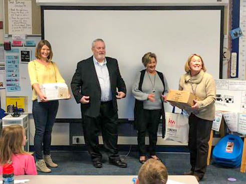 thehalcombgroup's tweet photo. The Superstar Salute program is all about showing our educators that we appreciate their hard work &amp; dedication to the classroom by granting their requests!

This month's honoree: Tami Kiel, Bunker Hill Elementary

#TheHalcombGroup #SuperstarSaluteProgram https://t.co/uwGEcVrWdX
