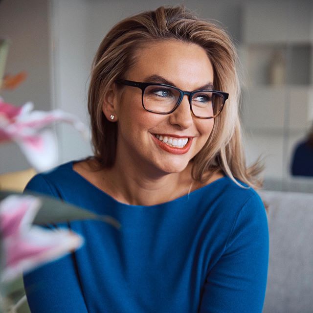 HeyManPod's tweet image. Cleo Stiller @cleomsf is a Peabody Award–nominated, Emmy Award–nominated, and Gracie Award–winning journalist, speaker and television host. Her acclaimed health-focused television show on Univision’s cable network Fusion…

📸 instagram.com/p/B6bAUGngT48/ via tweet.photo