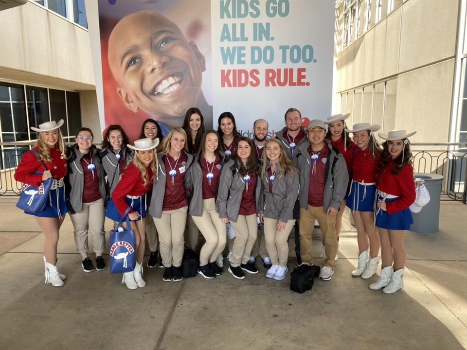 knsmtamu's tweet photo. First hospital visit ✅
Met the @KCRangerettes ✅ https://t.co/qr5gilufjg