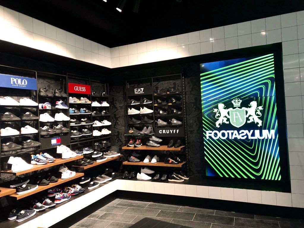 Skratch_UK's tweet photo. Tis the season of the “Sanctuary Screen”!!
https://t.co/5Nb0fJgmio
#skratchav #av #audiovisual #installation #wowfactor #smartvisualsolutions #digitalsignage #digitaladvertising #digitalvisualsolutions #retail #retailinstallation #technology #notjustascreen https://t.co/qMsCr48b5A