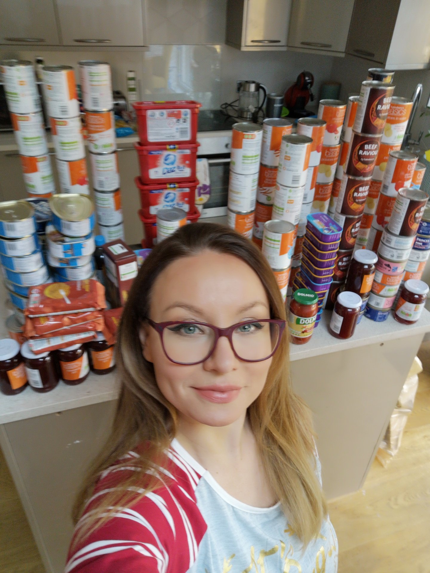 George A'court on X: Also - I want to wish @carlambrown a HAPPY  CHRISTMAS😀😘😀😘😀 Not only is she clearly very sexy real life (look at  the shopping picture) - but she is