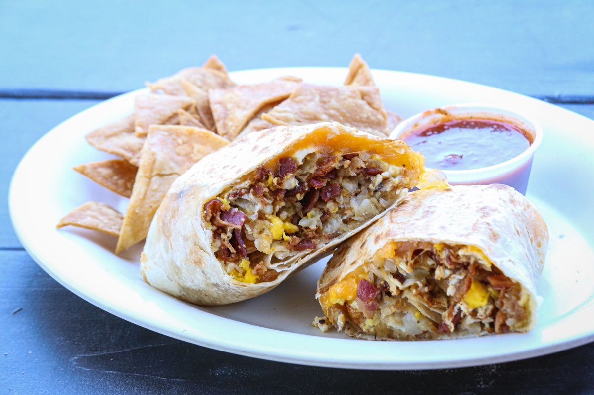 TheLomaClub's tweet photo. Stop by the clubhouse and wake up with the Loma Burrito! 🌯😋⁣
⁣
Made with 2 scrambled eggs, hash browns, jack &amp; cheddar cheese, choice of bacon, sausage, avocado or extra egg wrapped up in a flour tortilla. https://t.co/5x4tsrmmdP