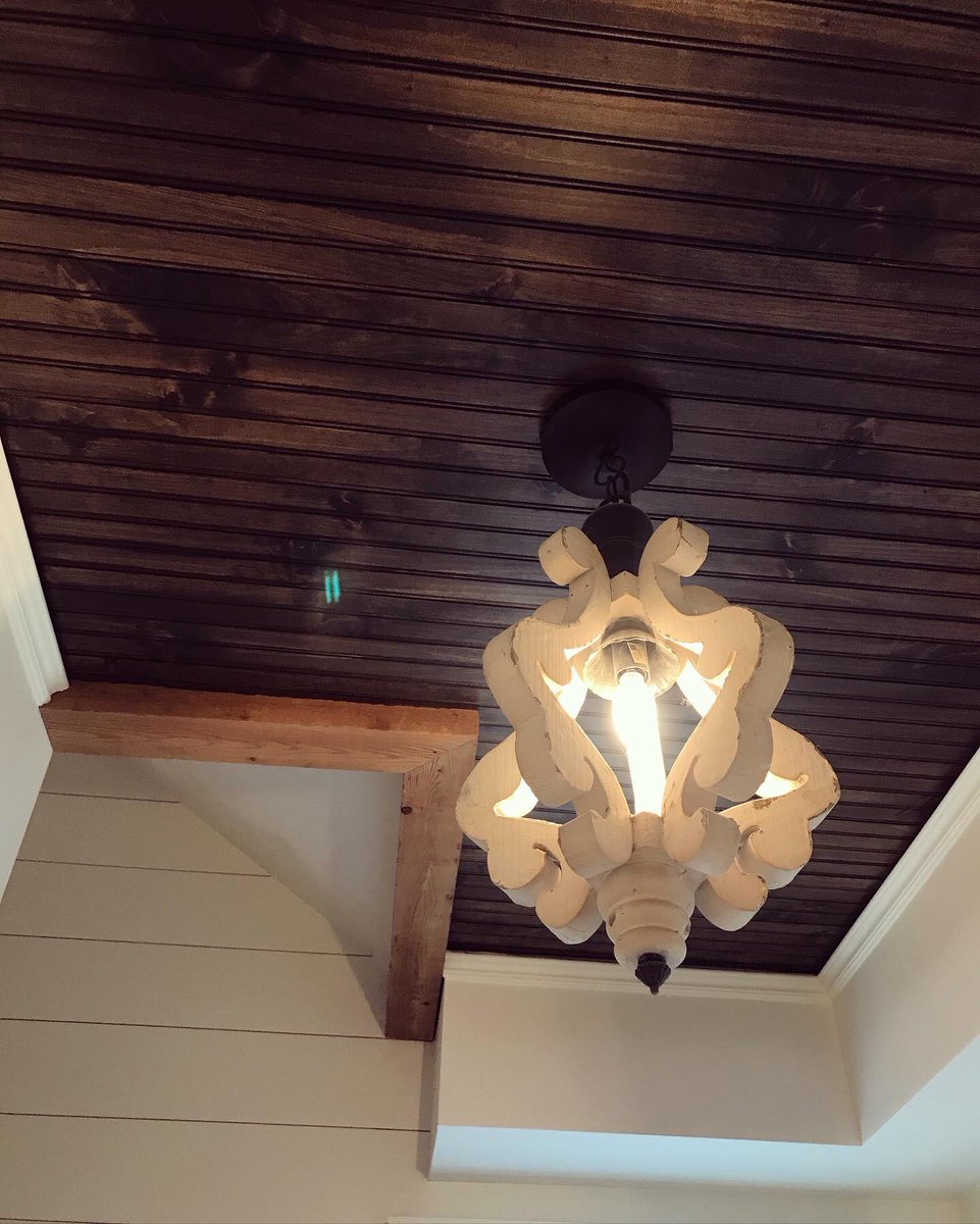 CCCOBX's tweet photo. #GrayGhost Cottage. Check out all that character in the wood floors where the horses used to walk, back when this was the barn for the life saving station. What a beautiful home with such a significant history. #obxbuilder #refinishedfloors #remodel #exposedjoists #thinbrick https://t.co/gyzUCwuQMt