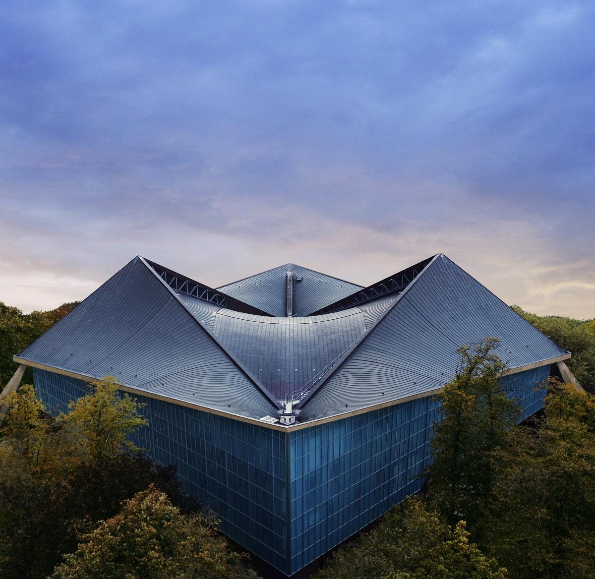 DesignMuseum's tweet image. #TimeForABreak | Please note that the Design Museum is closed on Christmas Eve, Christmas Day and Boxing Day.