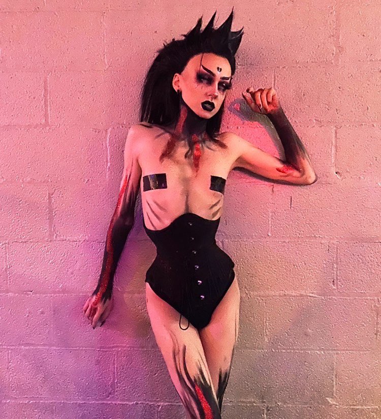 artofbeingqueer's tweet photo. Tonightโs fabulous queer artist feature is @jade_uzumaki_
โ๏ธ
Head over to the blog - to learn more about the artist!
โ๏ธ
https://t.co/HRMgdJWsoL
โ๏ธ
#transalien #transgender #queer #pageantqueen #localdrag #dragqueen #rupaulsdragrace #problematic #canceled #makeup #gowns #drag https://t.co/q4UpJu1hHf