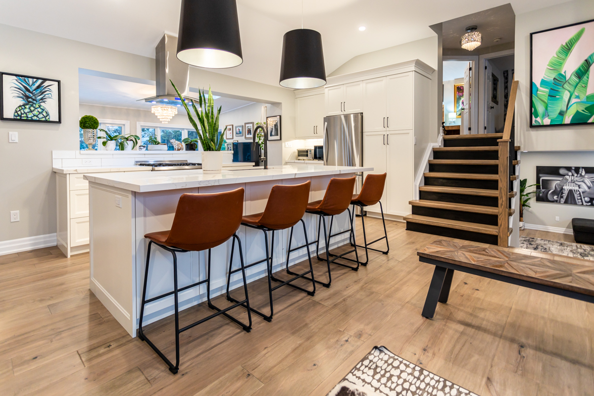 BradburnGroup's tweet photo. Canadian kitchens are seeing big changes in 2020. Learn more about colour and design trends and appliances for the New Year with the Bradburn Group.

https://t.co/3zDUuacoio https://t.co/RWowTpckbN