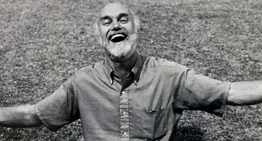 circelink's tweet photo. @BabaRamDass had a friend without a body who said to him that death was like taking off a tight shoe. So with that I say, may you run barefoot in the expanding infinite we all are my beloved teacher! #beherenow #thankyou https://t.co/gcmvmaQ1Gl