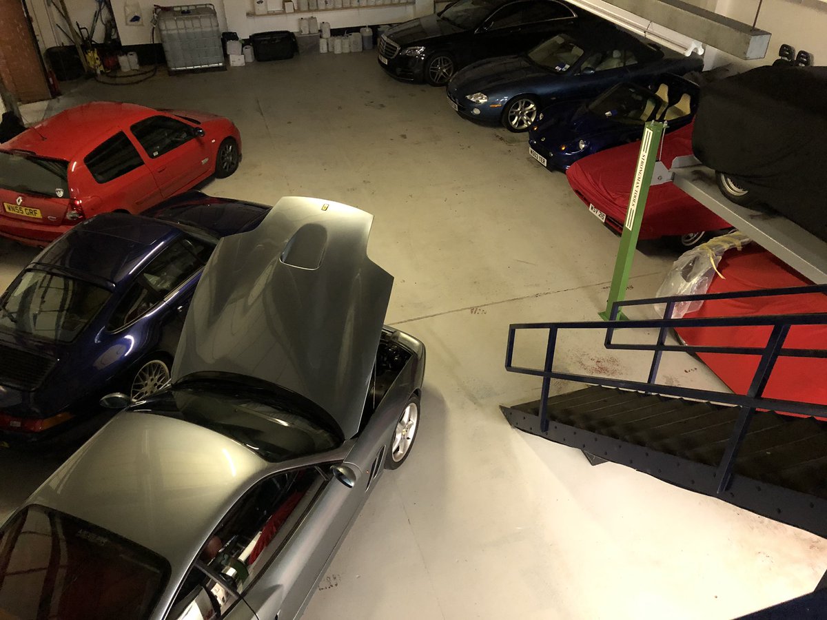 tom550993's tweet photo. Time to cool down before the trickle charger goes on #notagaragequeen #decemberdrive #ferrari https://t.co/TmBBsfprz2