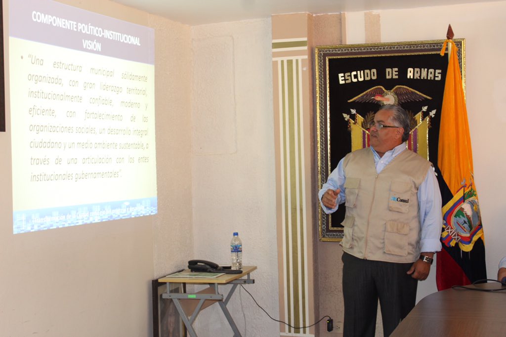 figconsul's tweet photo. Presentamos a los directores del Municipio de Isidro Ayora  la propuesta del Plan de Ordenamiento de Desarrollo y Ordenamiento Territorial 2020-2027 con programas y proyectos por componentes. https://t.co/2uhMxVAmpD