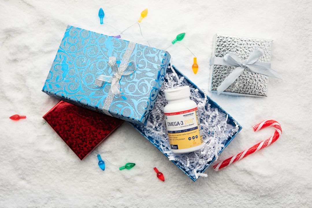 OceanBlueOmega's tweet image. 🕯️🍬❄️ The sweetest moments of the season are the times we share. 🕯️🍬❄️ #healthyeating #foodismedicine #antiinflammatory #healthiswealth #ChristmasCountDown #ChristmasPresents #ChristmasTradition #ChristmasTree #Decorating #Christmas2019 #TisTheSeason #SeasonsGreetings