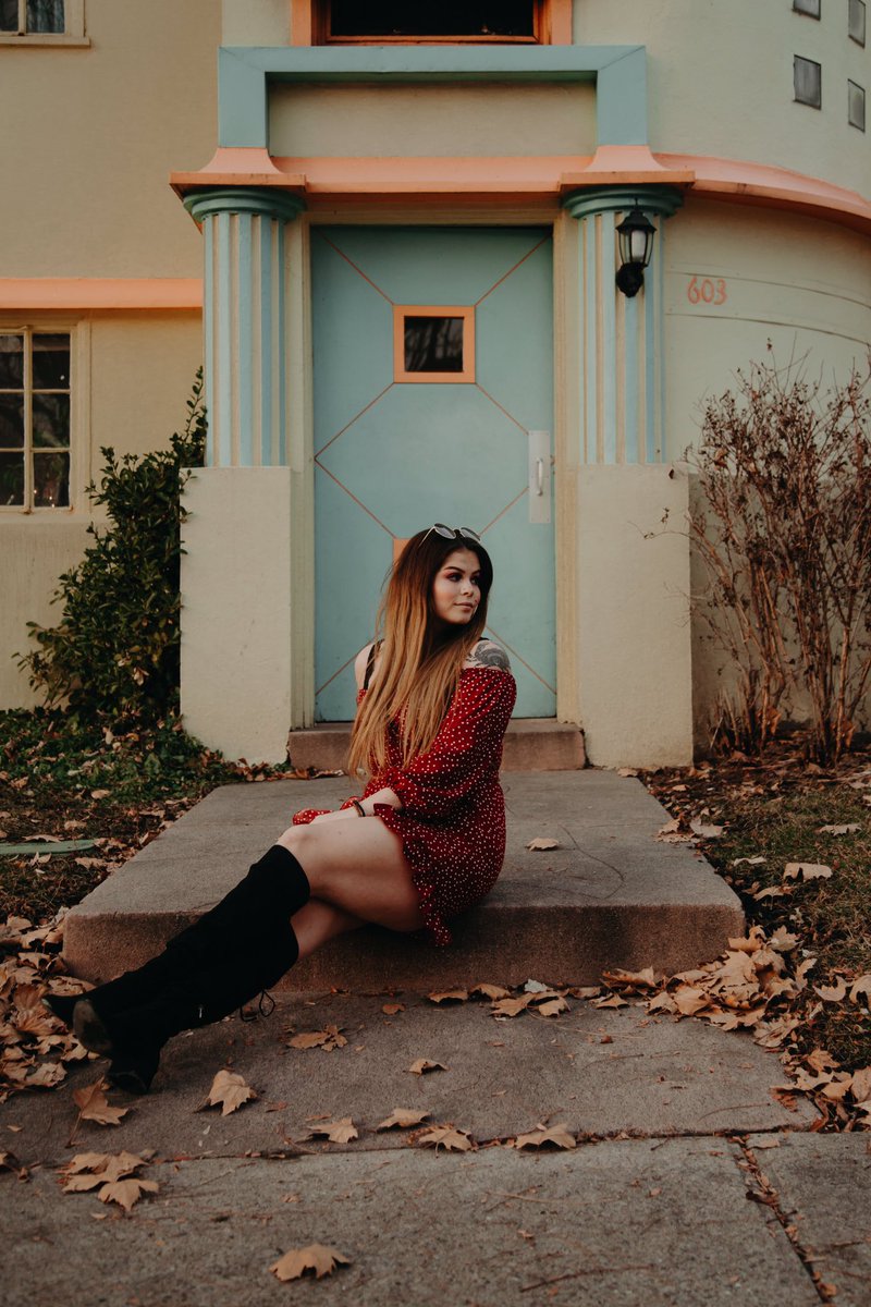 Valguettee's tweet photo. Can we talk about how CUTE these photos that @whitterbugg took ??? Hello ! I love it so much https://t.co/FMWnLMGI8P