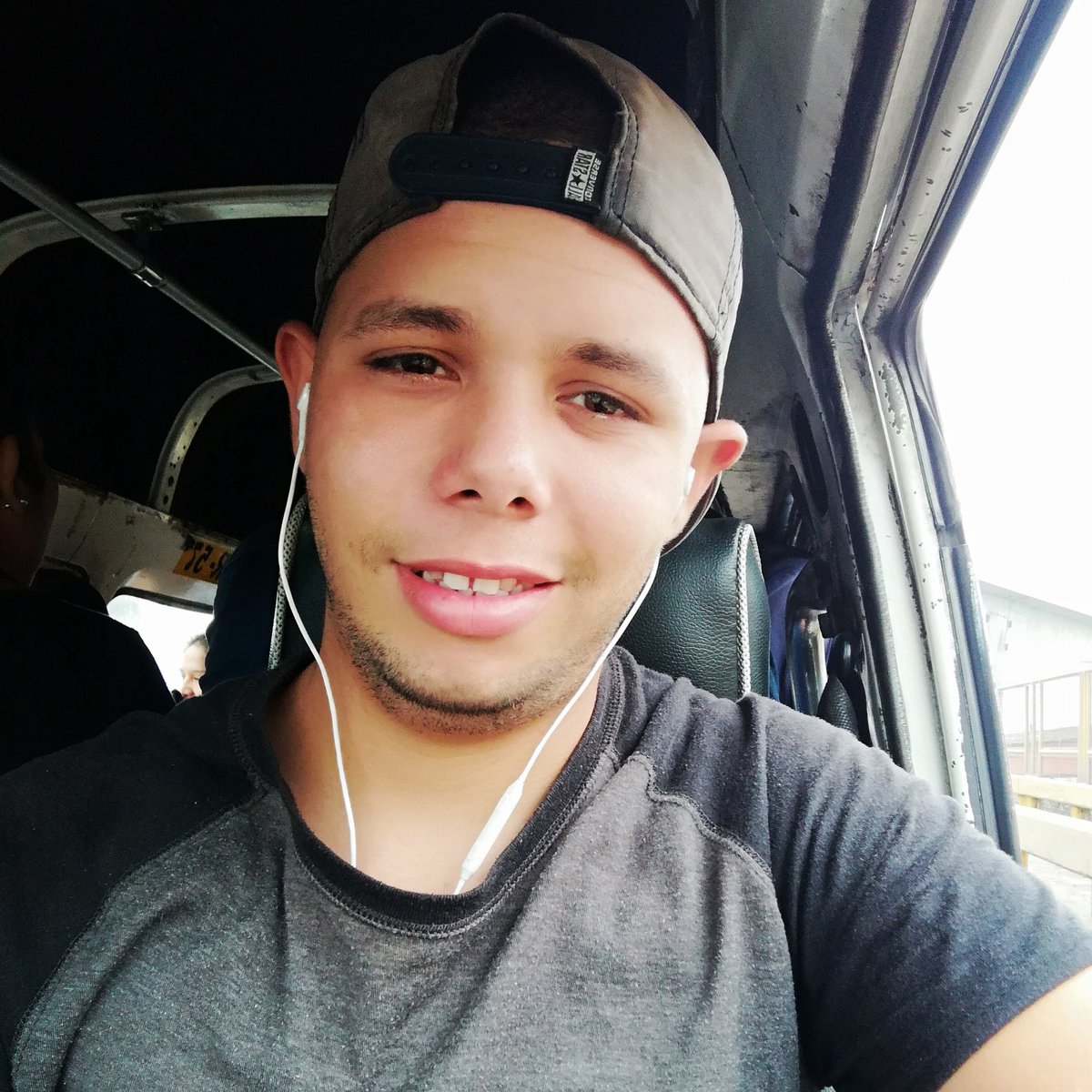 La música que escuchas determina lo que piensas #pa' #que #me #recuerdes🇻🇪😎