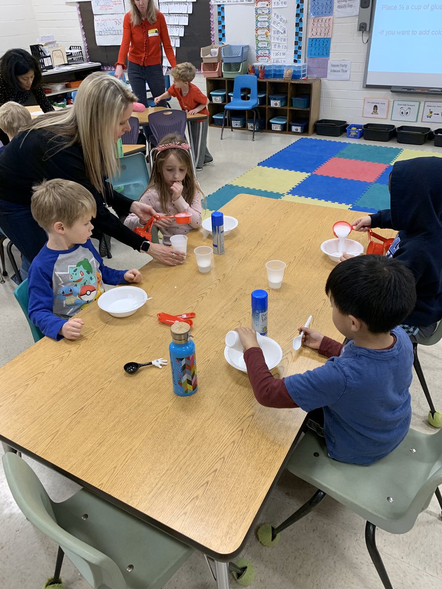 CHarttheteach's tweet photo. Students followed a recipe to make slime. Thank you to the parent volunteers!!! @EphesusElem #eesleadandlearn https://t.co/A3FpoJMtxe