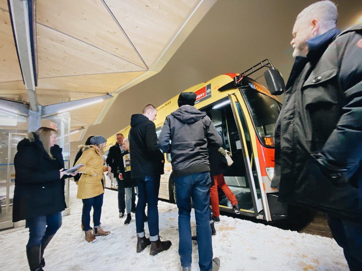 YYCforTransit's tweet photo. Thank you to all the great folks at @calgarytransit, and the past and present leaders on #yyccc who made the new MAX Yellow / Southwest BRT a reality.
Good public transit makes Calgary a better city for everyone.
๐ ๐ ๐
#swbrt #yyctransit #yyc https://t.co/t5eQ648CIF