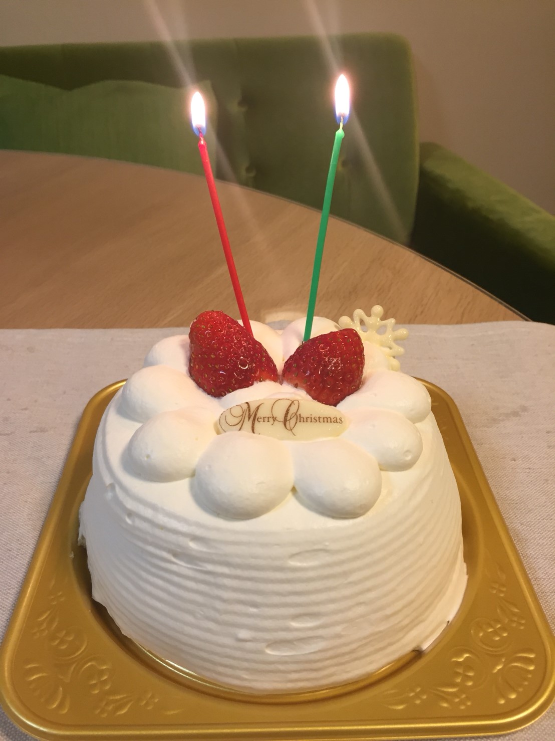Mai 相葉さん 37歳の誕生日おめでとうございます いつも相葉さんの笑顔に元気をもらっています これからもずっと大好きです 誕生日を迎えてすぐに息子と2人でお祝い 代わりにうちのまさきがろうそく消したよ 相葉雅紀誕生祭 相葉雅紀37誕生祭