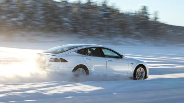 CARAutoReports's tweet photo. Playing off a beat from a post last week, we looked around to see which group of vehicles would warm up faster on a frigid day. It seems EVs, mainly due to an active thermal heating system, stay warm so they can operate at subzero temperatures. https://t.co/Ac5iPe6lTI https://t.co/CxE5RkBwZ3