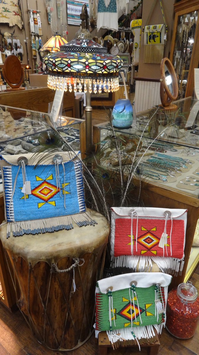 prairieedge's tweet photo. Good Morning Family and Friends: We are open today from 9am - 7pm, Tuesday we will be open from 9am - 3pm and Wednesday we are closed. Thursday is the beginning of our winter hours, Mon-Sat 10am - 6pm and Sunday 11am - 5pm. #ShopLocal #PrairieEdge #SiouxTradingPost https://t.co/cnA0DKwm7i