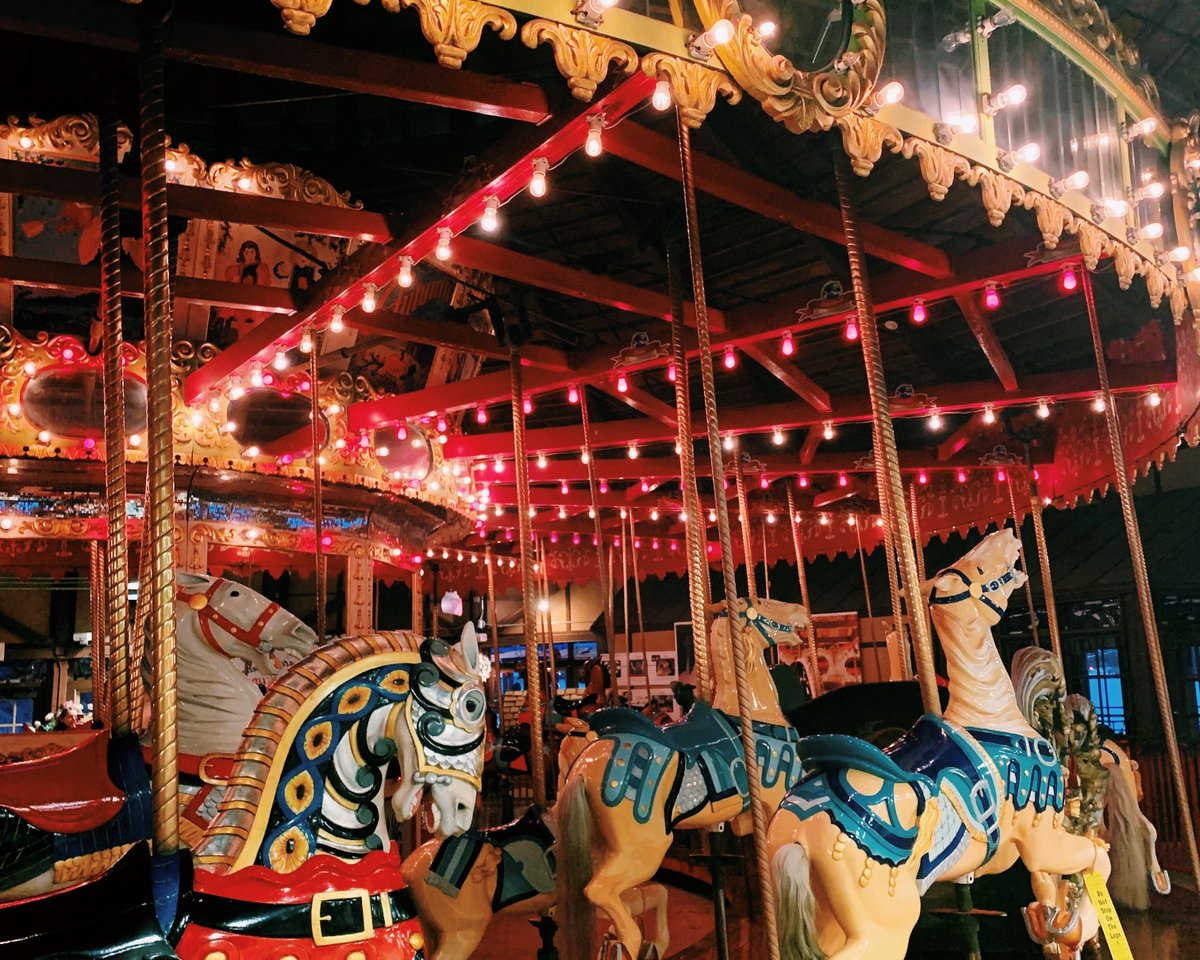 FreemanCos's tweet photo. This year we were able to pay a wonderful tribute to our city by celebrating the holidays close to home. The iconic Bushnell Park Carousel was the venue for our 2019 Holiday Party. It was truly special as we were able to celebrate our team and our city in such a unique way! https://t.co/nuEKY640d5