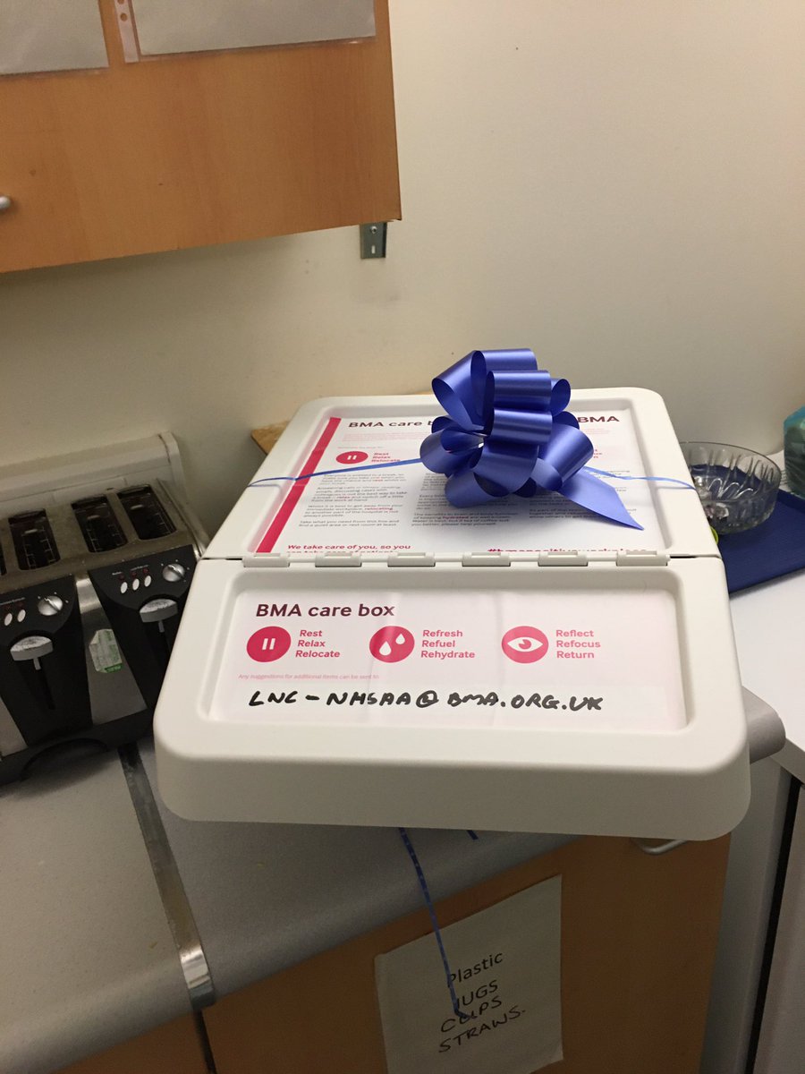 Last deliveries of the day for me of <a href="/BMAScotland/">BMA Scotland</a> #BMACare boxes. This time <a href="/NHSaaa/">NHS Ayrshire & Arran</a> <a href="/CrosshouseED/">CrosshouseED</a>, CAU and Ayrshire Maternity unit all get a little something to keep them going (tea,coffee, fruit,biscuits, socks, pens...all you want for Christmas?)