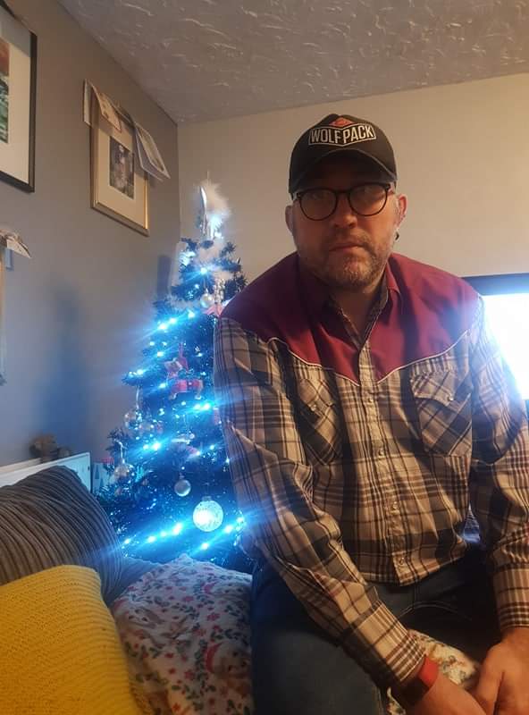 Available now on radiobicester.co.uk/tarkablowpig Join Grumpy Santa Jez as he plays some his favourite miserable Christmas songs from <a href="/barstewardsons/">The Bar-Steward Sons of Val Doonican</a> <a href="/KaceyMusgraves/">K A C E Y</a> <a href="/BradPaisley/">Brad Paisley</a> <a href="/BrooksAndDunn/">Brooks & Dunn</a> @marygauthier_ <a href="/tomwaits/">Tom Waits (ANTI-)</a> <a href="/OfficialJackson/">Alan Jackson</a> and much more!