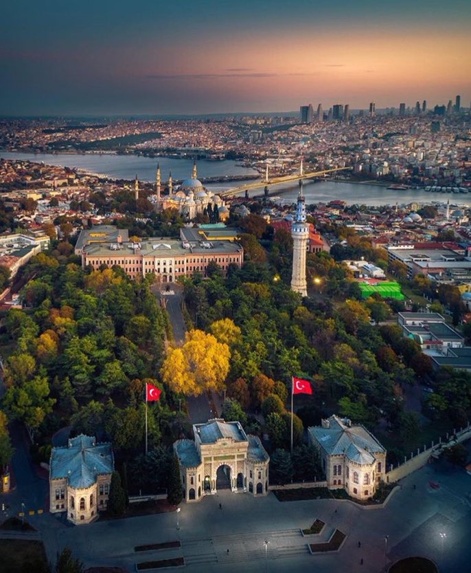 Selam durun İstanbul Üniversitesi’nin güzeller güzeli kampüsüne ✋🏻#istanbuluniversitesi