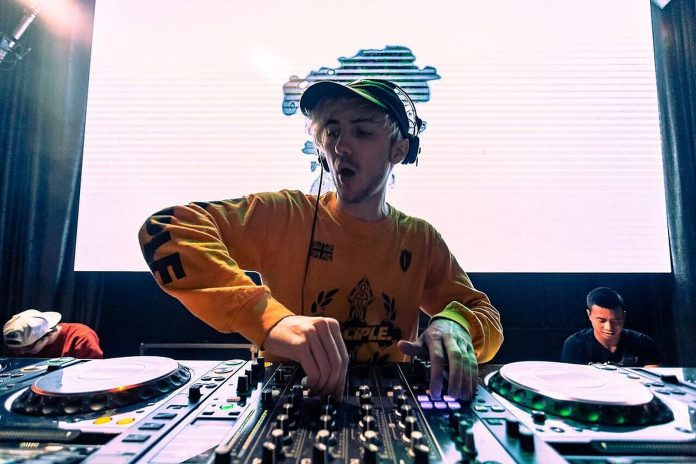 Qvents1's tweet photo. @officialpandaeyes has been added to @kdrewmusic show on 1/10 @theblackbox5280 and tickets are flying! Don't sleep on this one! #pandaeyes #kdrew #dubstep #krusehndo #futurebass #theblackbox #denver #colorado https://t.co/hiQUb97YzL