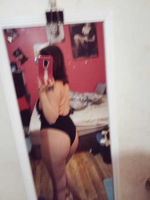 Been awhile miss you all.  😘😘😘 https://t.co/ciwTrGRnjK
