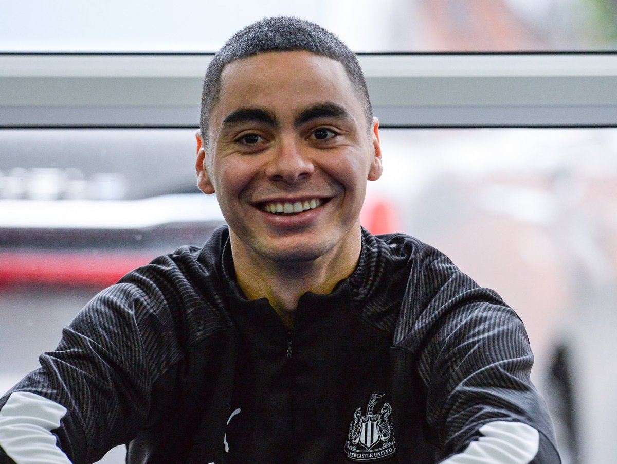 NUFC's tweet photo. 😊🇵🇾 

#NUFC https://t.co/2BaBbkXCE9