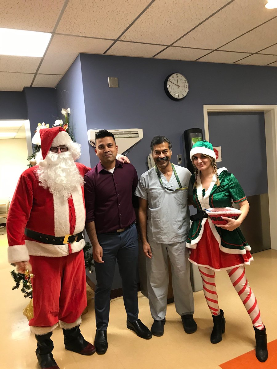 iRSMyeg's tweet photo. Thank you Santa and @CovenantCA for our staff holiday lunch! Our Executive Director @Hameed_K1 and our MFP @SureshNayar6 really enjoyed it! #yeg #healthcare #12daysofsmiles https://t.co/l0k2iENCW3