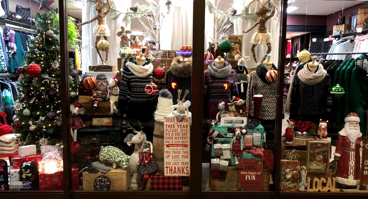 ManotickVillage's tweet photo. We can't get enough of #everything @LMcCaffrey1933 !!
This #local shop is filled with every style and fashion you need to keep warm this holiday season.Still looking for the perfect gift? Drop by .You will find it here.
#FreeParking #avoidthemall #ShopManotick #shoplocal https://t.co/w7Pl0ACfxG