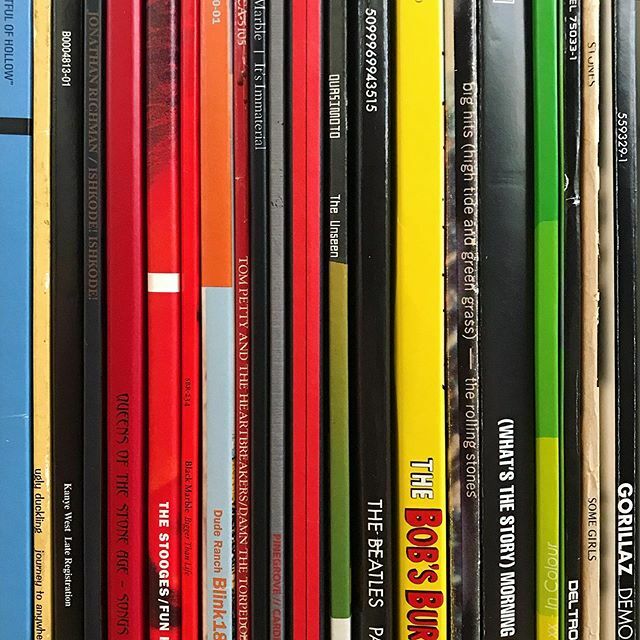 GeekingOnMusic's tweet photo. What’s your favorite album &amp; what’s the most underrated album in this  #weekendwaxstack? #vinyl #nowspinning #musicissacred https://t.co/wloDhoIs32 https://t.co/lY59547feR