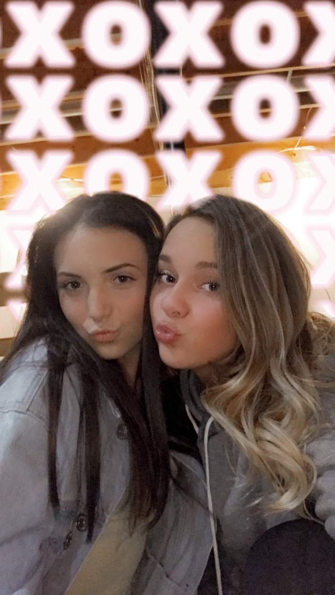 comito_bella's tweet photo. Happy birthday to the other half of my forever besties😊love you lydi and cant wait for all our adventures yet to come!! ❤️Have the best birthday yet!!🎉@lydia_marleyy https://t.co/JZAZtBzDJS