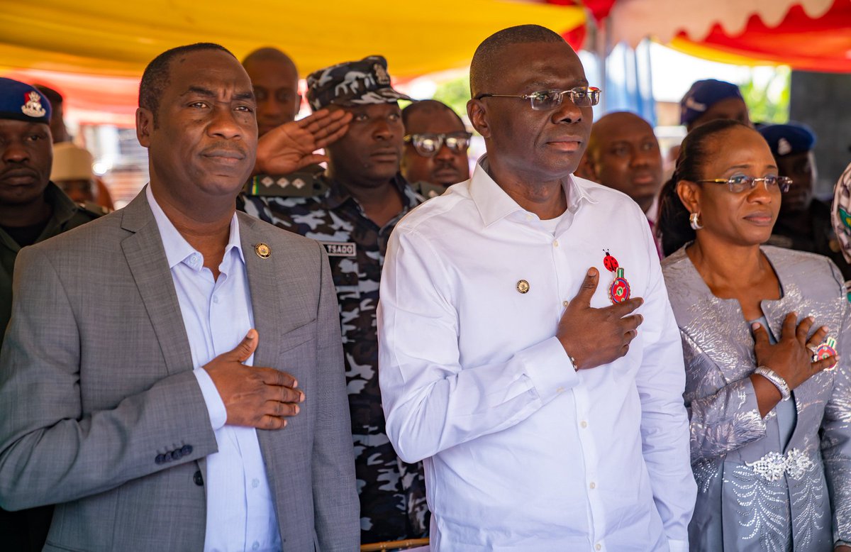jidesanwoolu's tweet photo. Today at Ojokoro, I commissioned 31 roads in fulfilment of my campaign promise to the people of the area a year ago. These roads were awarded by previous administrations and abandoned since 2017. https://t.co/uotuXGEh8f