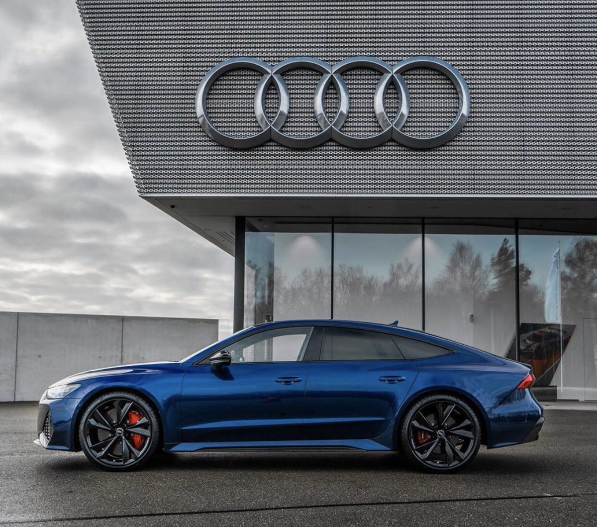 Luxury_WorId's tweet photo. Audi RS7 🥰 https://t.co/1YJHt51LKn