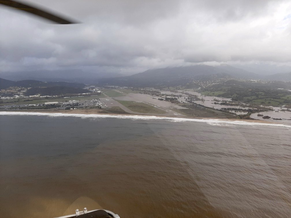 Toute notre gratitude et nos remerciements aux services mobilisés durant la tempête #Fabien, @sdis2a @sdis2b les agents de la @IsulaCorsica,d'@edfcorse, ainsi qu’à tous les personnels d’@aircorsica et à son président Luc Bereni pour leur gestion de la crise.