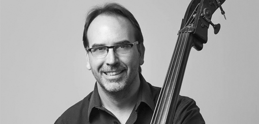 (AHORA) Recordamos la visita de Ignacio Varchausky, contrabajista de la Orquesta El Arranque, quien estuvo en Dulces y Amargos el 9 de mayo y nos comentó un poquito de sus conocimientos musicales
cc <a href="/SoyCarlaRuiz/">Carla Ruiz</a> <a href="/NacionalAM870/">Radio Nacional AM 870</a> <a href="/osvaldobazan/">OB</a>