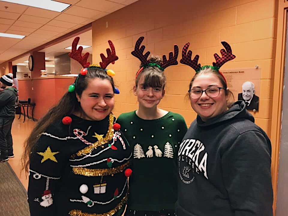 Merry Christmas Eve Eve! 🎄🦌