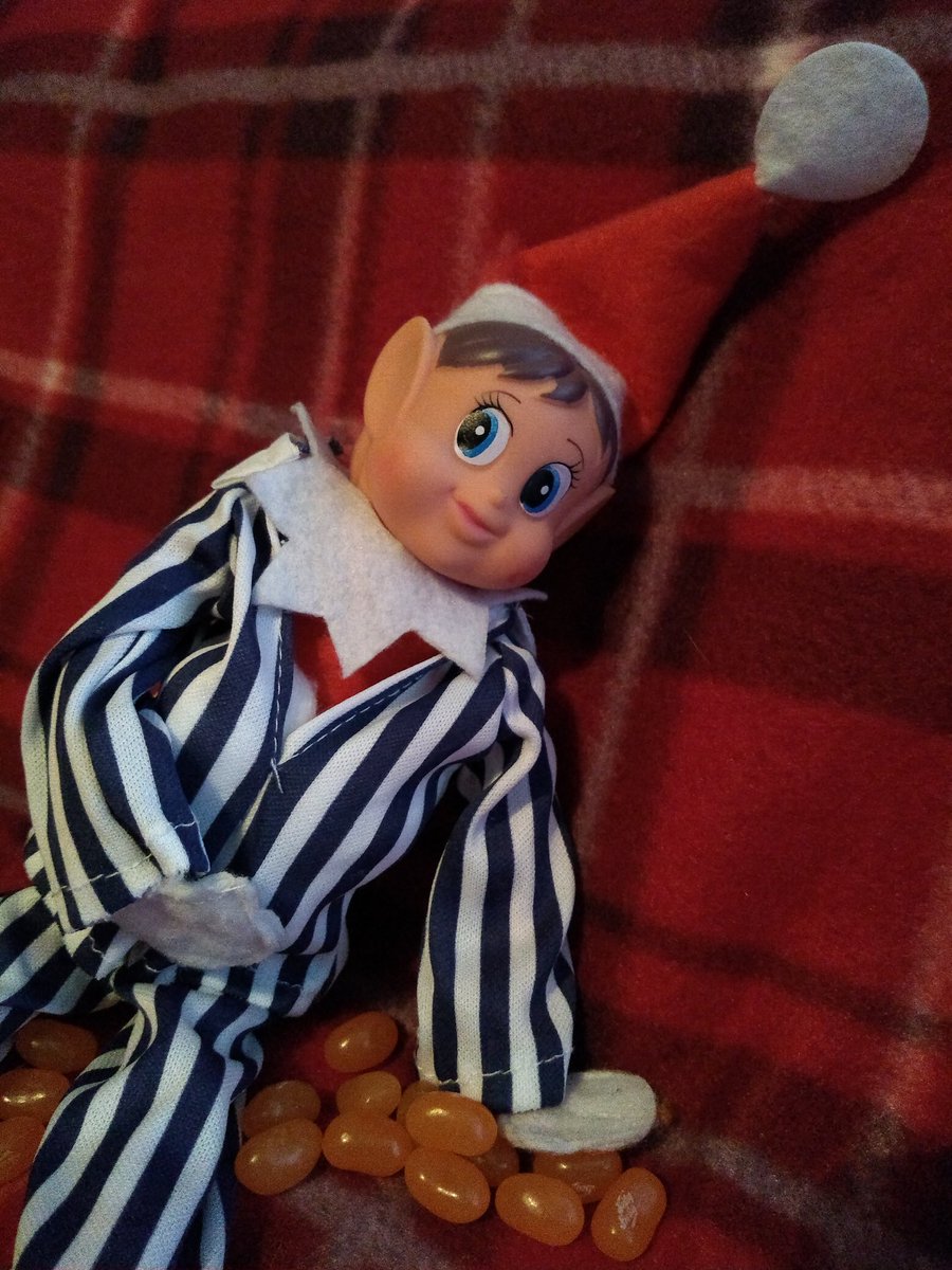 TeamPortyEdin's tweet photo. Eddie MAY have eaten too many jelly beans #Cruk #elfontheshelf #EddieTheElf #ElfVolunteer #TooManyJellyBeans #WasFunThough https://t.co/ZkBLW9xmOT