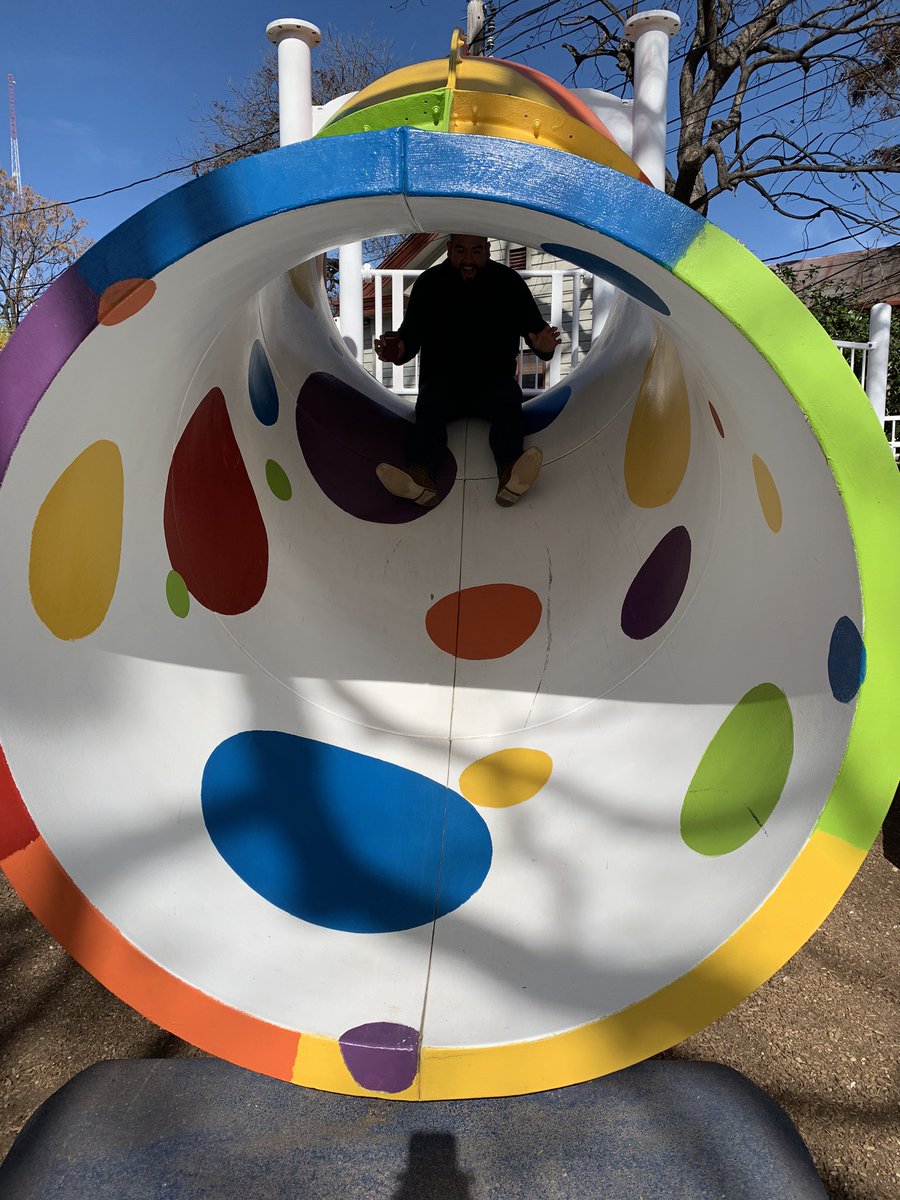 thefriendlyspot's tweet photo. Friends gotta #friendlyslide #fundaymonday #hugeslide #rainbowslide #allwelcome #veryfriendly #craftbeer #cocktailsontap #friendlyeats #southtown #southtownsatx https://t.co/VVDzjE2Qfc